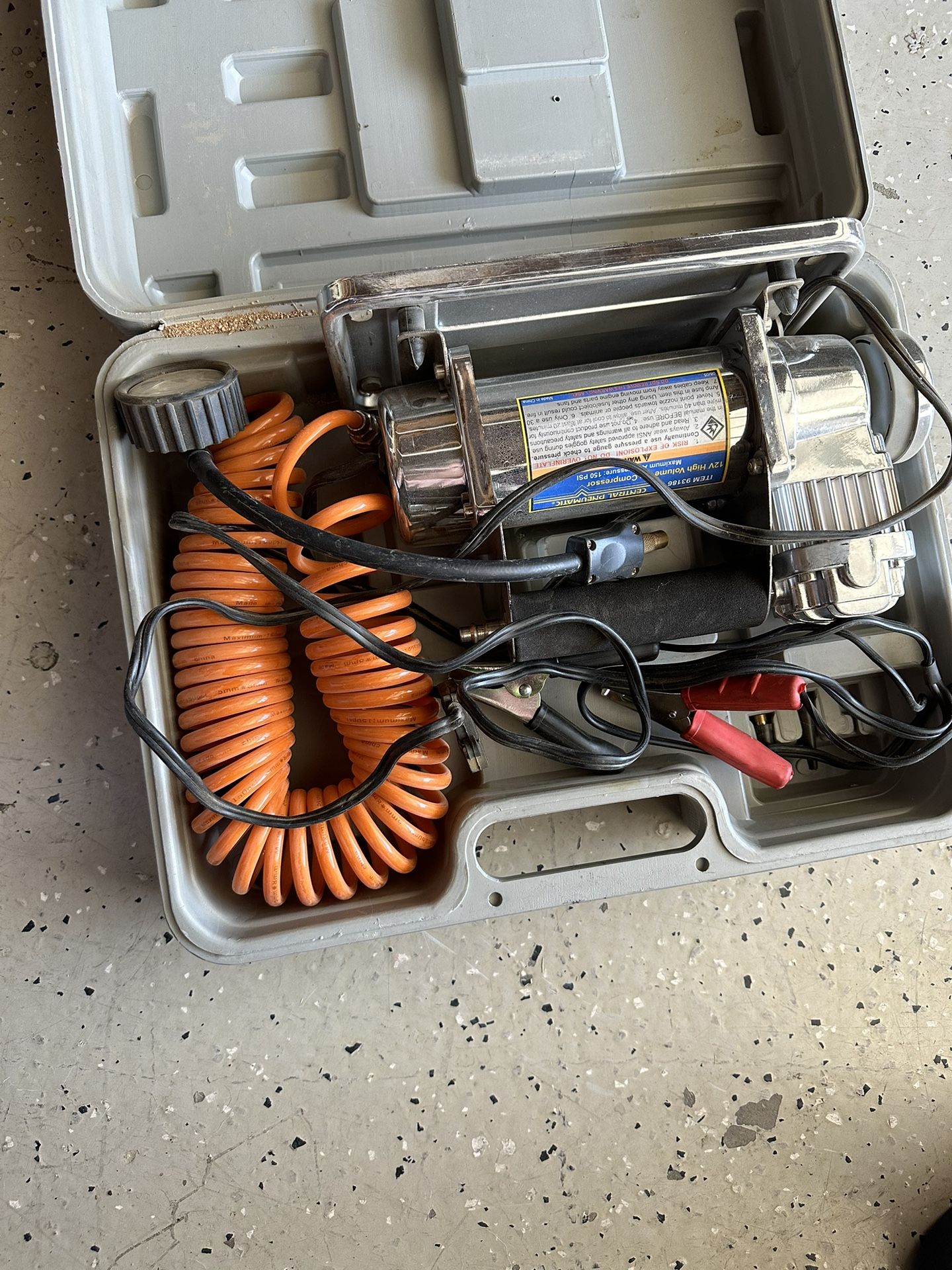 Central Pneumatic 12v Air Compressor