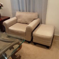 Arm Chair With ottoman
