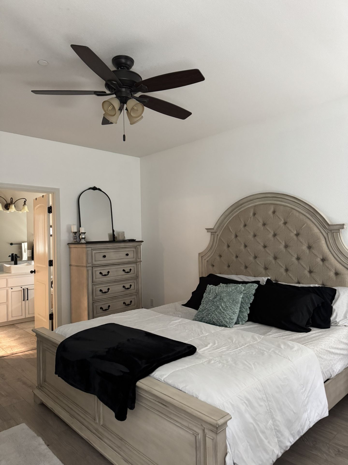 King Size Bedroom Set With Top Of The Line Mattress