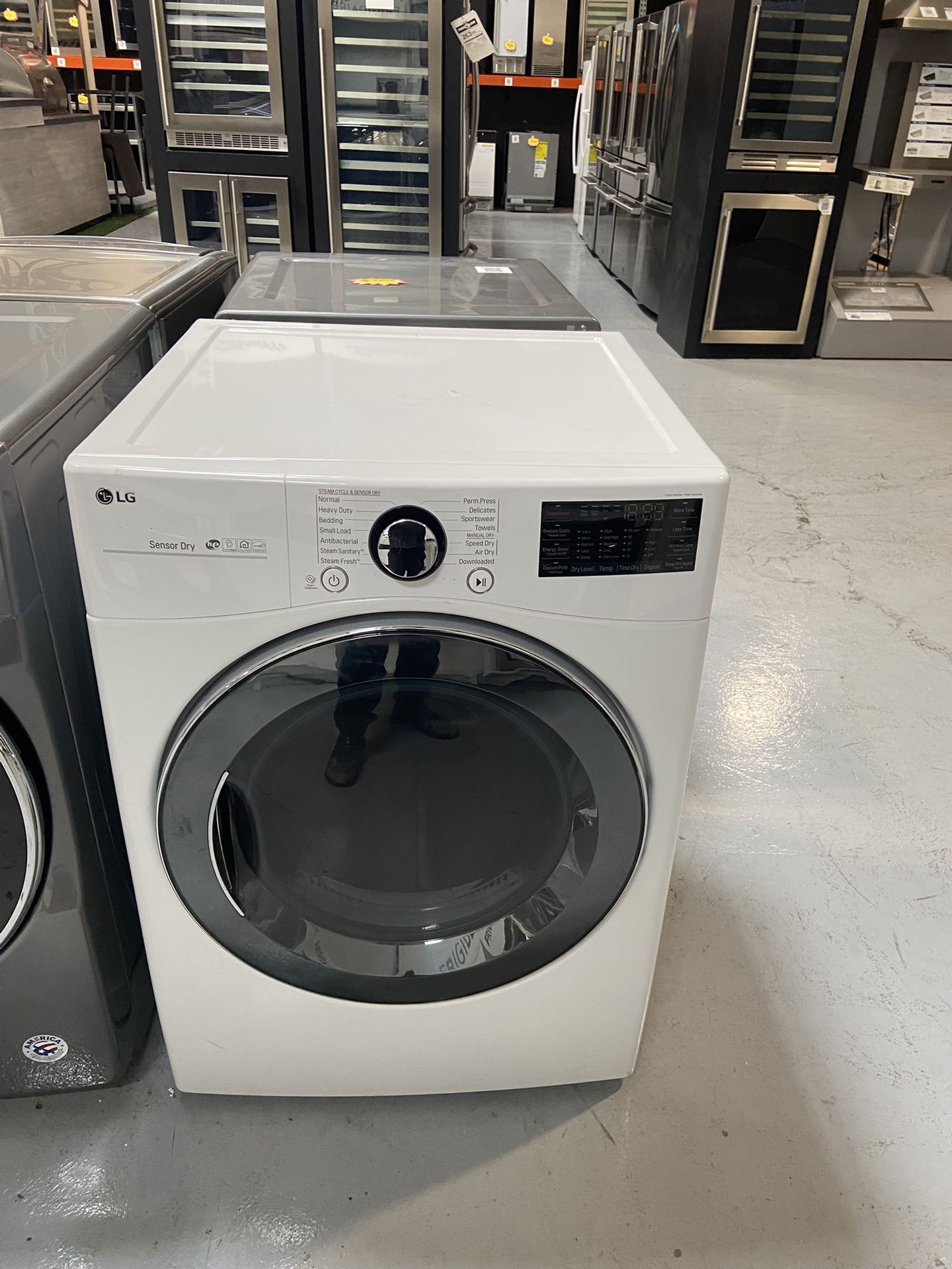 LG 7.4 cu. ft. Smart Wi-Fi Enabled Gas Dryer with TurboSteam