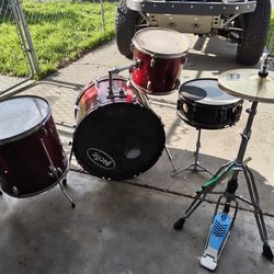 5 Piece Drum Kit