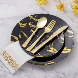 210 Piece Black and Gold Disposable Dinnerware Set for 30 Guests, Plastic Halloween Plates for Party, Include: 30 Dinner Plates, 30 Dessert Plates, 30