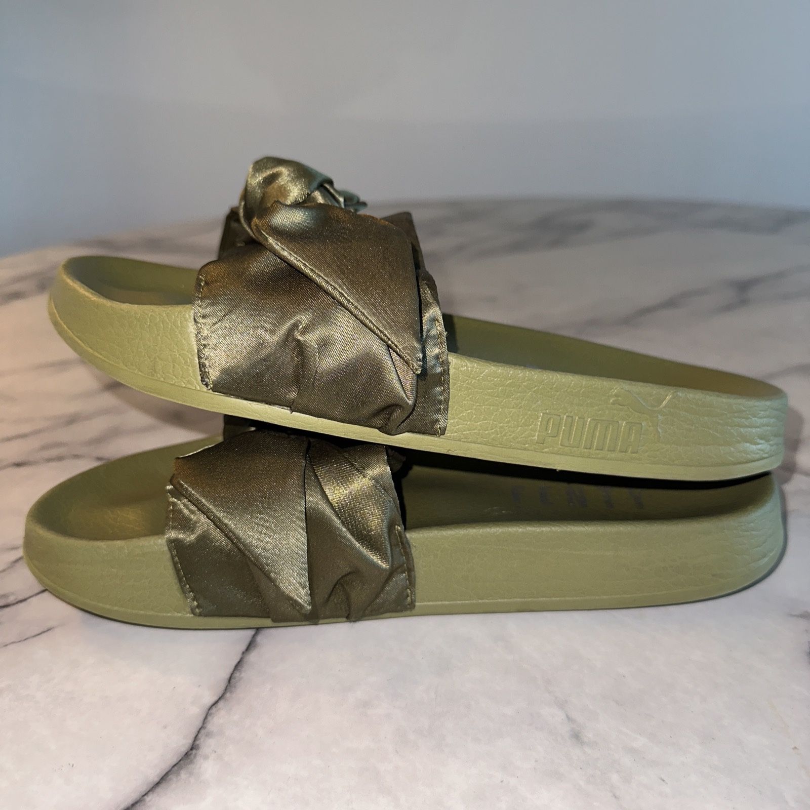 2017 Fenty Puma Olive Bow Slide Rihanna uk5 us7 8 Slides Sandals Shoes