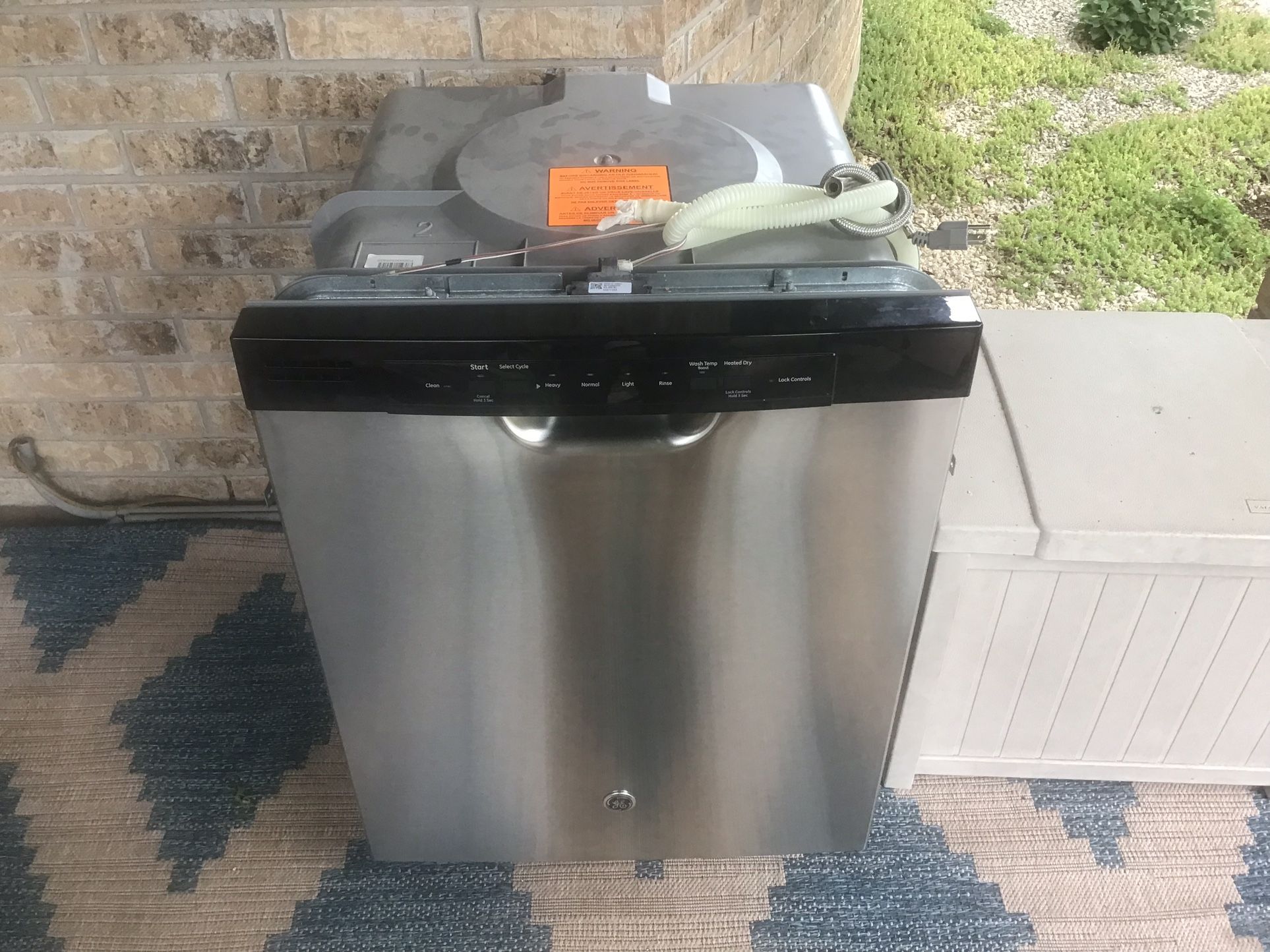 Dishwasher GE Stainless Steel Model GDF510PSDOSS