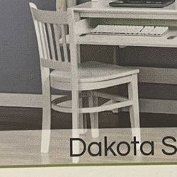 New in Box EPOCH DESIGN 'Dakota' White Wood Chair MSRP $150
