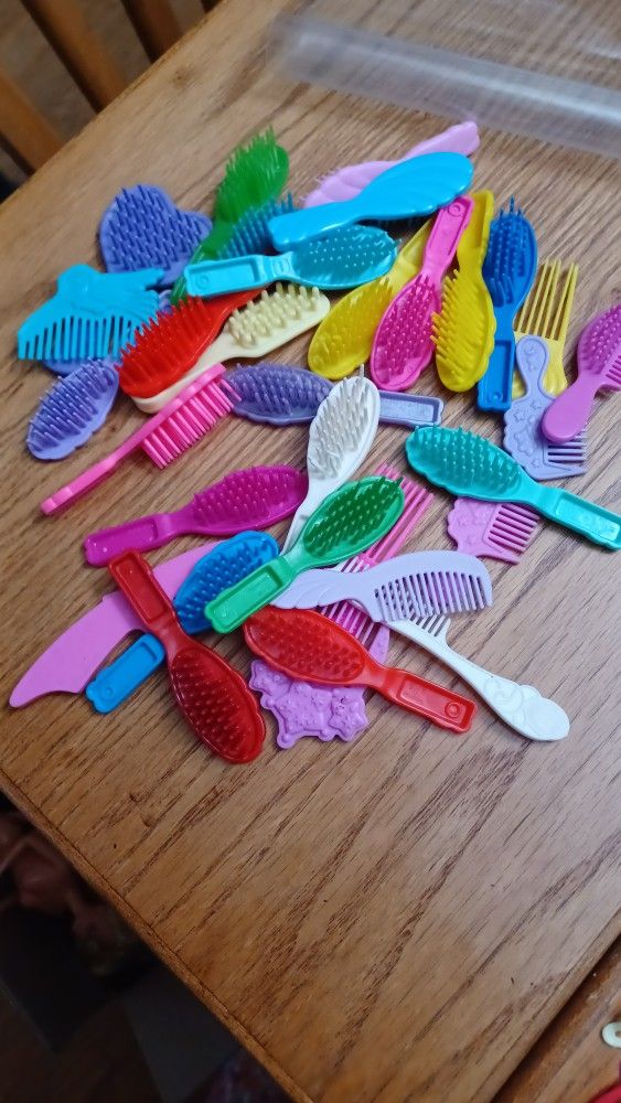 Vintage Barbie Doll Brushes