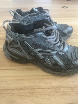 Balenciaga runners size 41 Grey -black