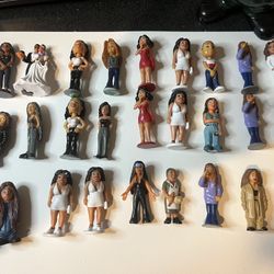 Homie Girls (I Think) - 27 Pieces