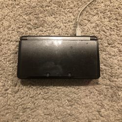 Nintendo 3DS (Auctioned Off on eBay)
