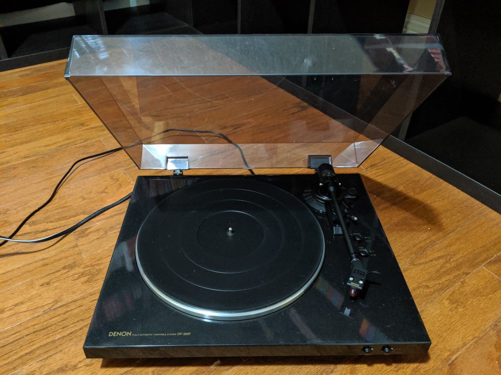 Denon DP-300F Turntable With Ortofon 2M Red Cartridge
