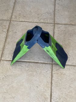 Duck Feet fins size small