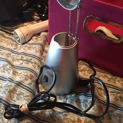 Plug In Telescoping Light