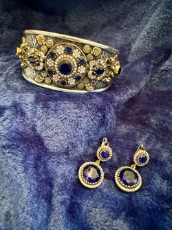 Set Cuff Bracelet And Earrings Sapphire Cabochon