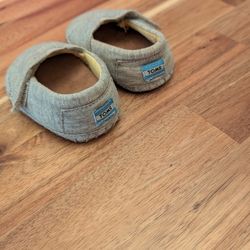 Tom's Shoes Size 2