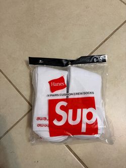 Supreme socks