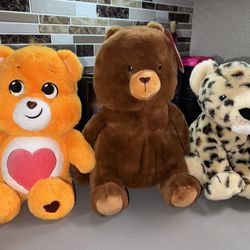 Stuffed Animals. ( Like New) $ 10 For All