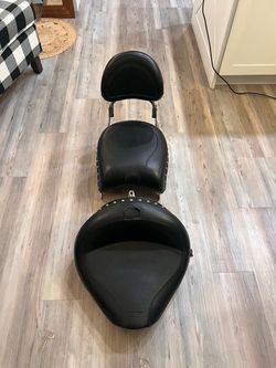 Mustang Seat Set for 99-11 Yamaha V-Star 1100 Wide Tour Seat Seat Rider & Passenger Backrest
