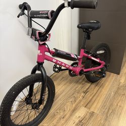 Girls Haro Bike With Training Wheels