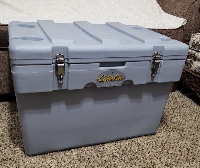 Cabela's 25 QT Cooler With Metal Drain Spigot