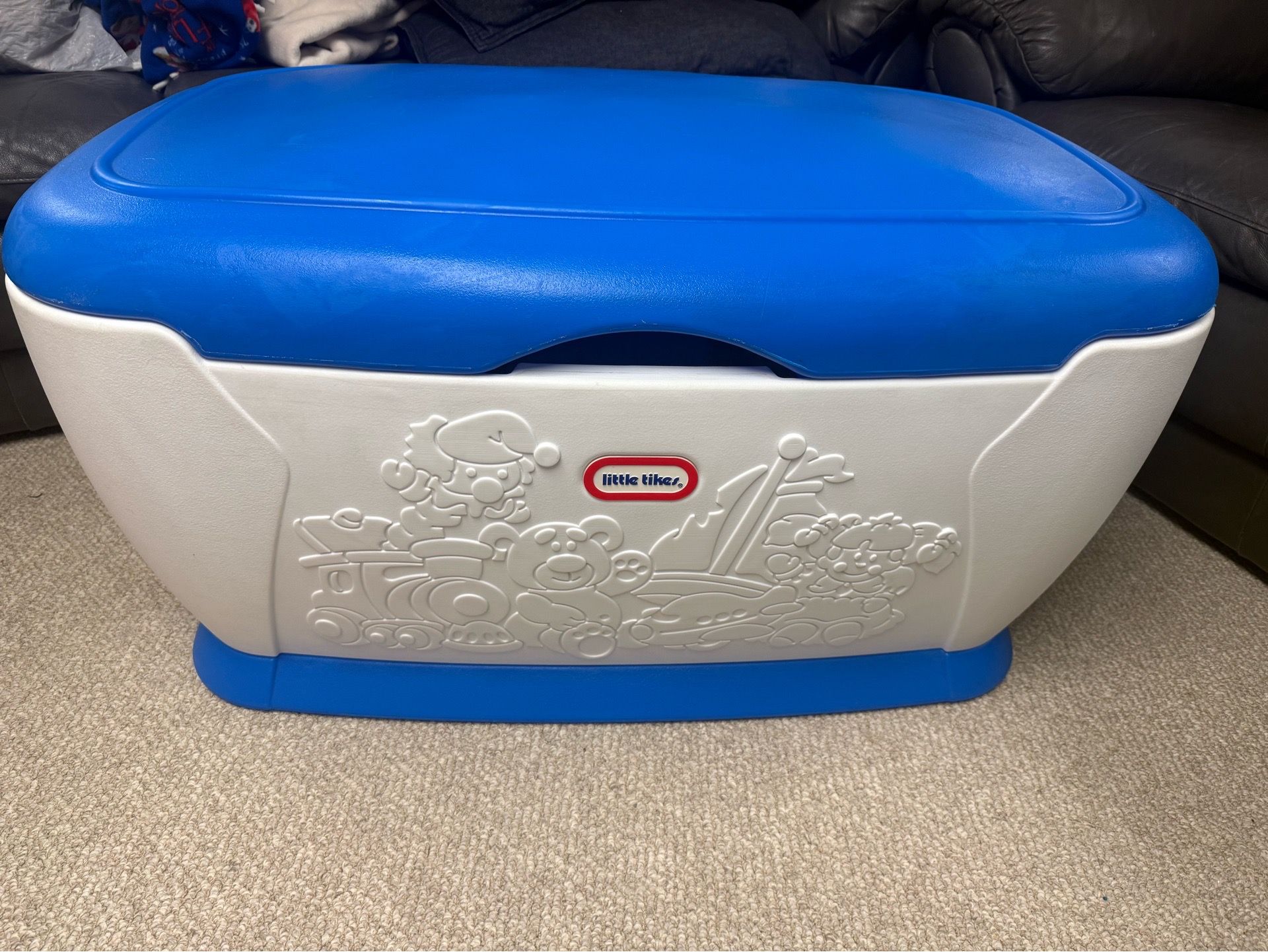 Little tikes toy box