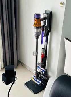 Dyson V15  Detect