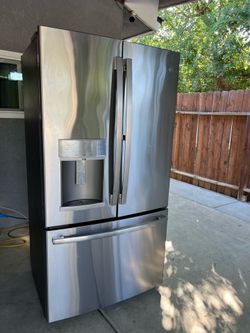GE stainless steel refrigerator
