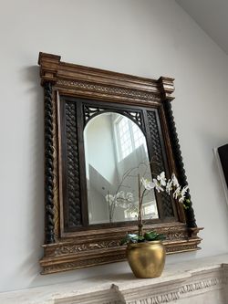 Grand Mirror