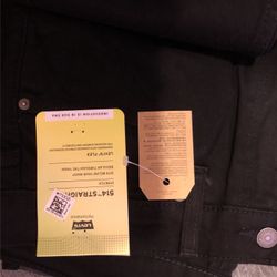 Levi’s Jean Black 514 