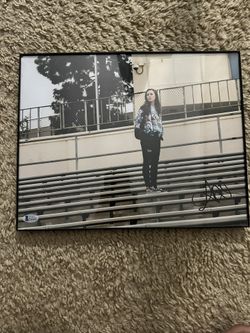 Alycia Debnam Carey Autographed Picture (Certified)