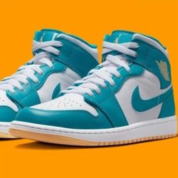 Nike Air Jordan 1 Mid Men Size 12 "Aquatone/White/Celestial Gold"