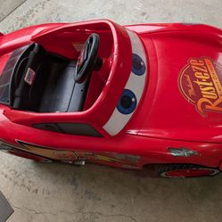 Power Wheels car. Disneys Lightning McQueen