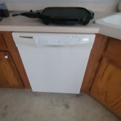 Whirlpool Dish Washer