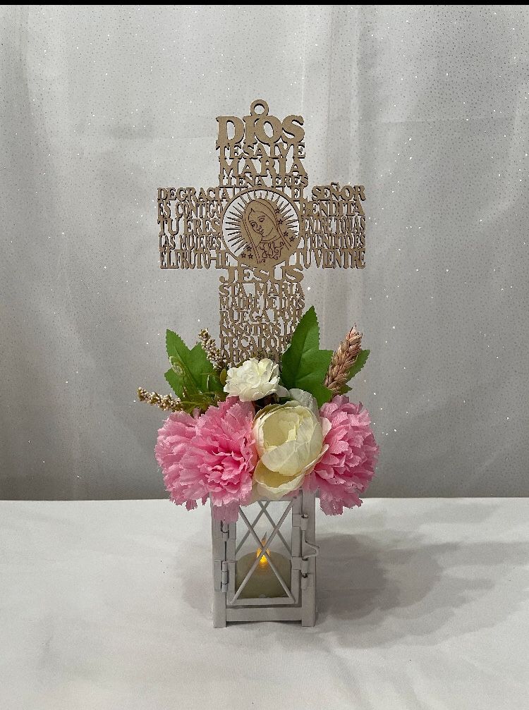 Centerpiece For Girl π§