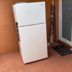 Refrigerator And freezer ( Fridge ). Works great. Cleaned and sanitized.