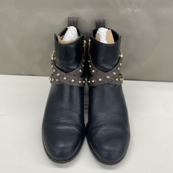 Michael Kors Boots. Item No 135 (Shopgoodwill )