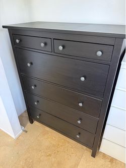 FREE Dark Wood Dresser – Must Pick Up by Saturday!