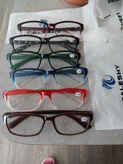 Brand new reading glasses +1.50