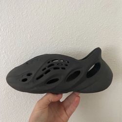 Yeezy Foam Runners 
