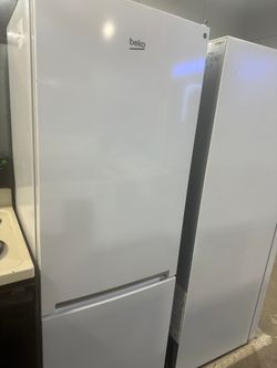 Starting at just $599 Affordable Fridges – Used & Dented, Save Big with Warranty