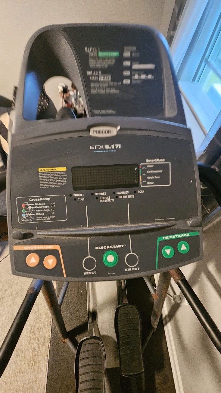 Precor EFX 5.17i Eliptical
