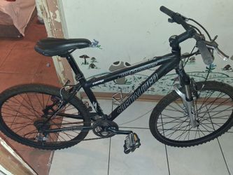 Specialized Rockhopper Comp Mountain Bike