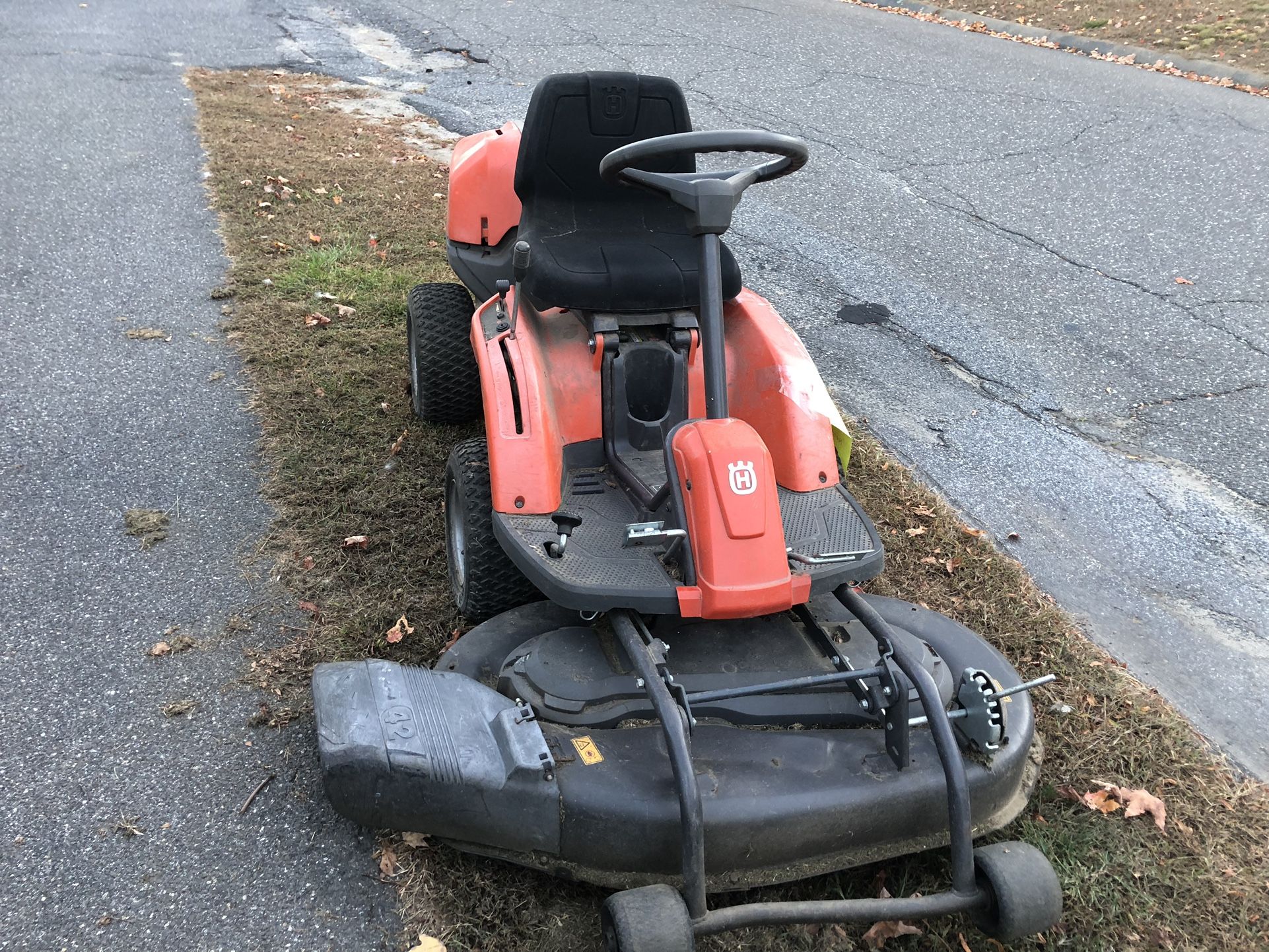 Husqvarna Zero Turn Lawn Mower