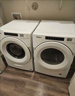Whirlpool washer and dryer set