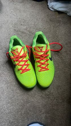 Kobe grinches size 12