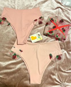 Strawberry Shortcake Rave Bottoms Outfit Escape Halloween Costume Large XL Extra