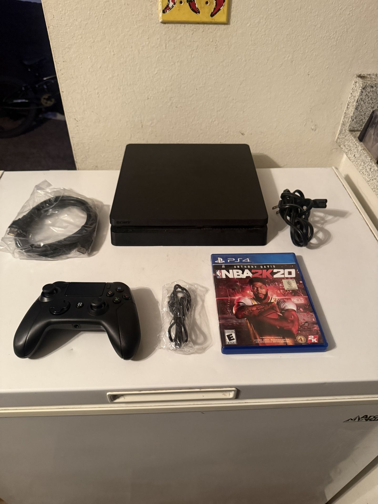 PlayStation 4 $100 FIRM (NO TRADES)