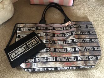 Victoria secret weekender bag