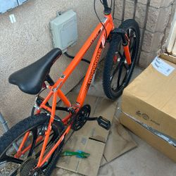 Mongoose Bike THROW AN OFFER