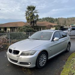 2009 BMW 3 Series · 328i xDrive Sedan 4D