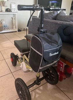 Knee scooter